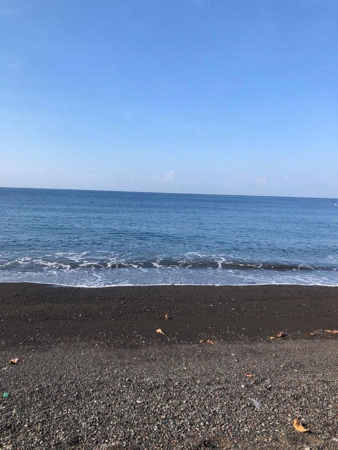 Salt Resort & Spa Amed Esterno foto